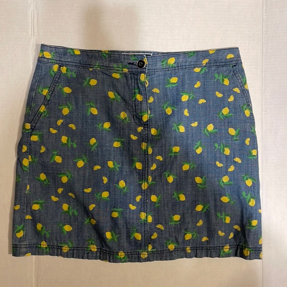 Karen Scott denim skirt with lemon print size 8 - Picture 1 of 4
